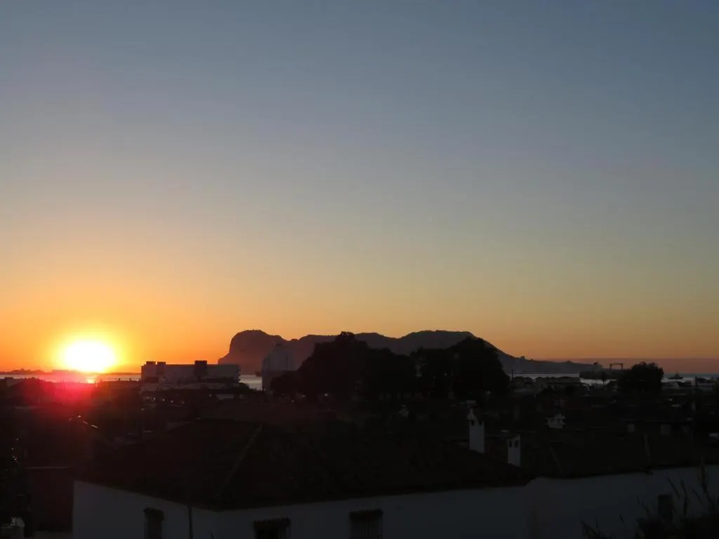 Apartamento En Zona Playa Con Vistas A La Bahia Algeciras Apartment